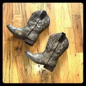 Girls Volatile Bedazzled Cowboy Boots